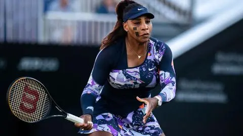 Tajemnicze plastry na twarzy Sereny Williams