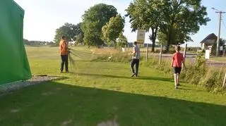 Bociana łapali mieszkańcy