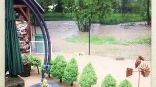 Woda w ogrodach w Rybnicy koło Jeleniej Góry