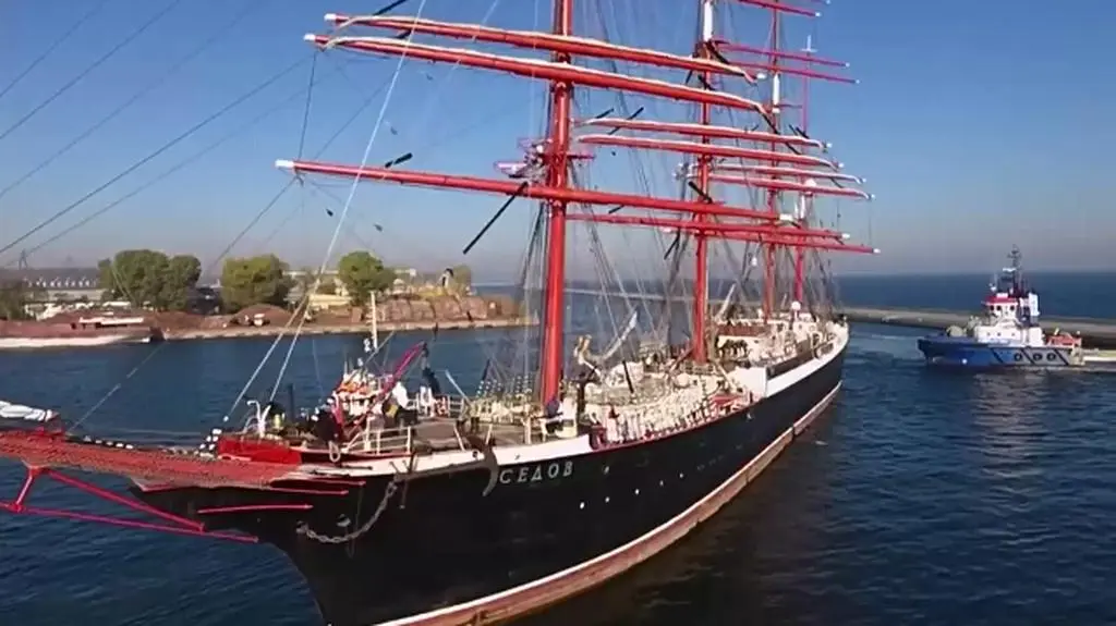 Russian ship Sedov denied entry on Polish territorial waters