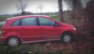 Jeden samochód, dwóch mężczyzn i dwie kolizje