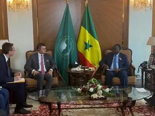 Dmytro Kułeba podczas wizyty w Senegalu