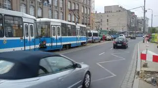 Na Piotra Skargi utworzył się tramwajowy korek