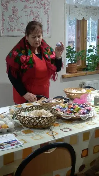 Krystyna Krahel-Krysiuk pochodzi z okolic pochodzi z okolic Lipska, czyli miejscowości, która nazywana jest stolicą podlaskiej pisanki