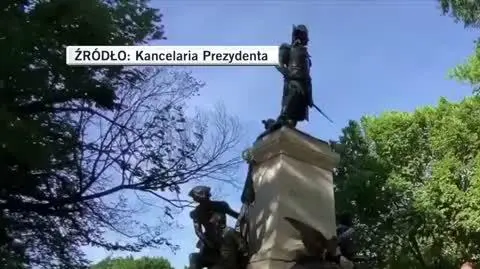 duda pod pomnikiem kosciuszki