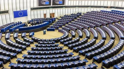 parlament europejski shutterstock_1515888545