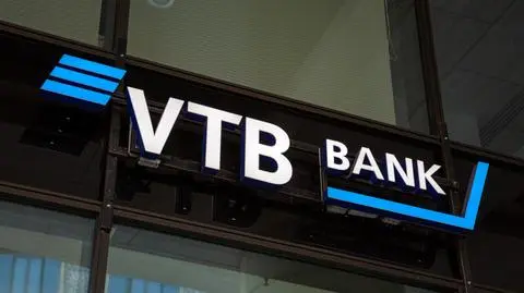 vtb bank - Stas Knop shutterstock_1892212477_S
