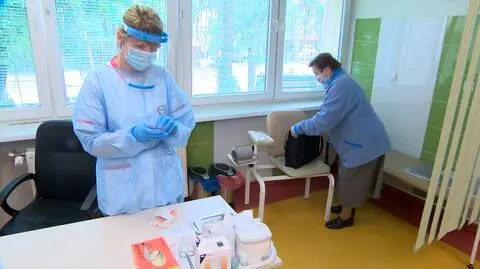 Pacjenci z koronawirusem w przychodniach? Nowa strategia ministerstwa budzi obawy lekarzy i pacjentów