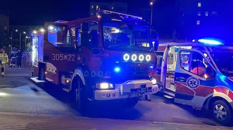 Wjechał w tył auta firmy sprzątającej, zginęła jedna osoba. 19-letni kierowca tymczasowo aresztowany