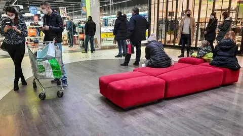 Wicepremier o terminie otwarcia galerii handlowych. Jest propozycja resortu rozwoju