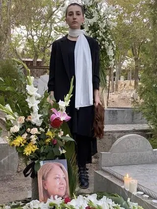 Córka Minoo Majidi