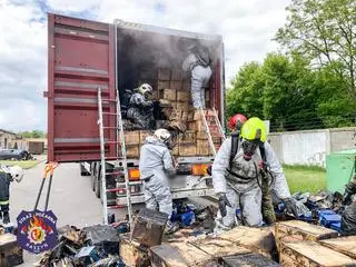 Pożar kontenera w Pruszkowie 