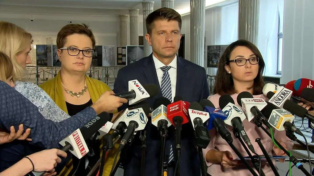 Petru: wybieram się dzisiaj o 16