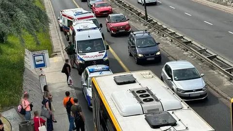 Kierowca autobusu gwałtownie hamował. Pięć osób w szpitalu 