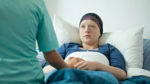Polacy najbardziej boją się zachorować właśnie na nowotwór