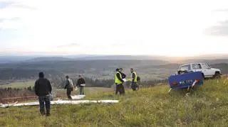 Szybowiec spadł na ziemię