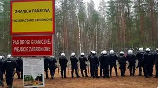 Policjanci strzegą wschodniej granicy Polski