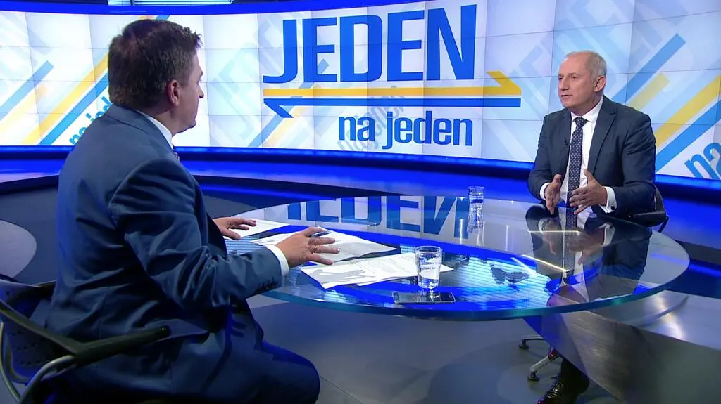 Neumann o zmianie konstytucji