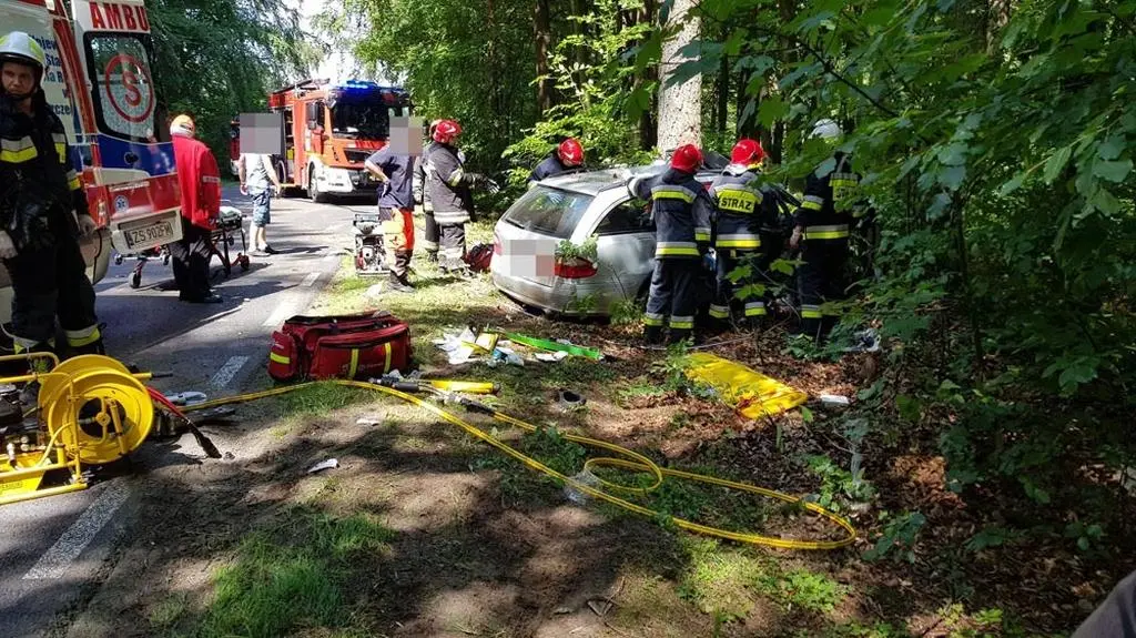 Zobaczyłem trzy rozbite samochody