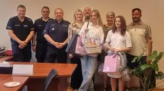 15-latki i ich rodzice otrzymali podziękowania od Komendanta Miejskiego Policji w Bydgoszczy