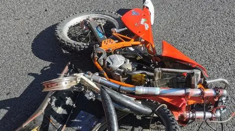 "Zawrócił na drodze ekspresowej i zderzył się czołowo z ciężarówką". Motocyklista nie żyje