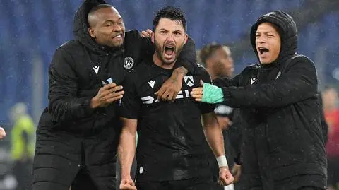 100 minut emocji na Stadio Olimpico. Trzy czerwone kartki i osiem goli
