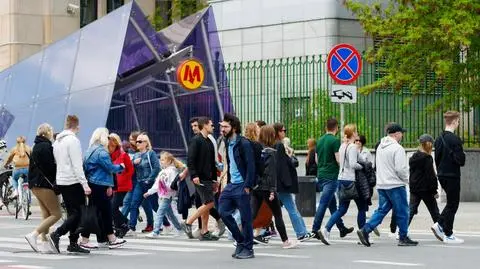 Część osób od lipca ma dostawać wyższe pensje na rękę. Oto wyliczenia
