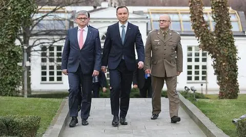 Spór Dudy z Macierewiczem