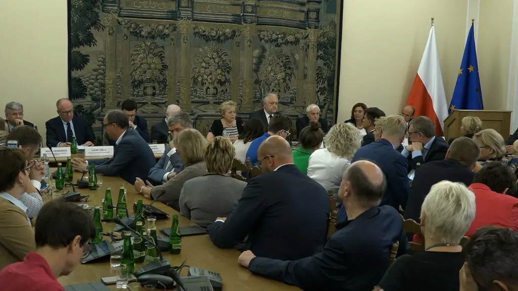 49 posłów wzięło na siebie ciężar złamania konstytucji w tym projekcie