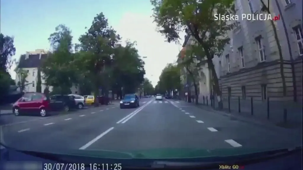 Niebezpieczne manewry w centrum Gliwic i na DW 88
