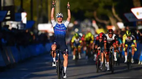 Jakobsen zaskoczył wszystkich. Belgijski zespół rządzi w Walencji