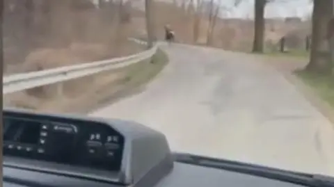 Mężczyzna uciekał na koniu