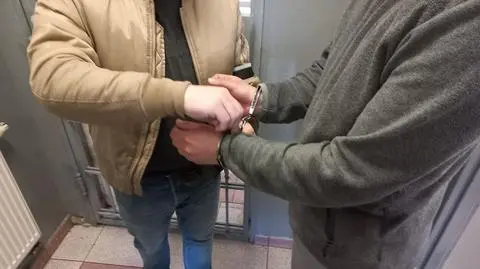 Dzwonił do strażaków, rzucał wulgaryzmami. Jednemu z nich groził, że go zabije