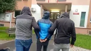 Zatrzymanie kierowcy czarnej skody