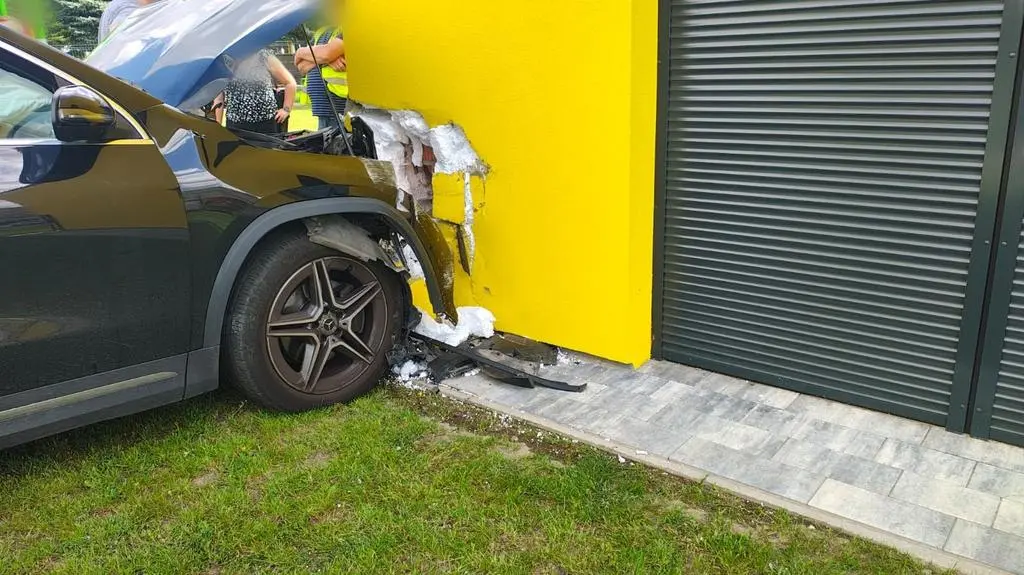 Kierowca wjechał w żłobek 