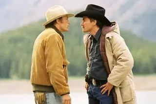 Kadr z filmu "Tajemnica Brokeback Mountain"