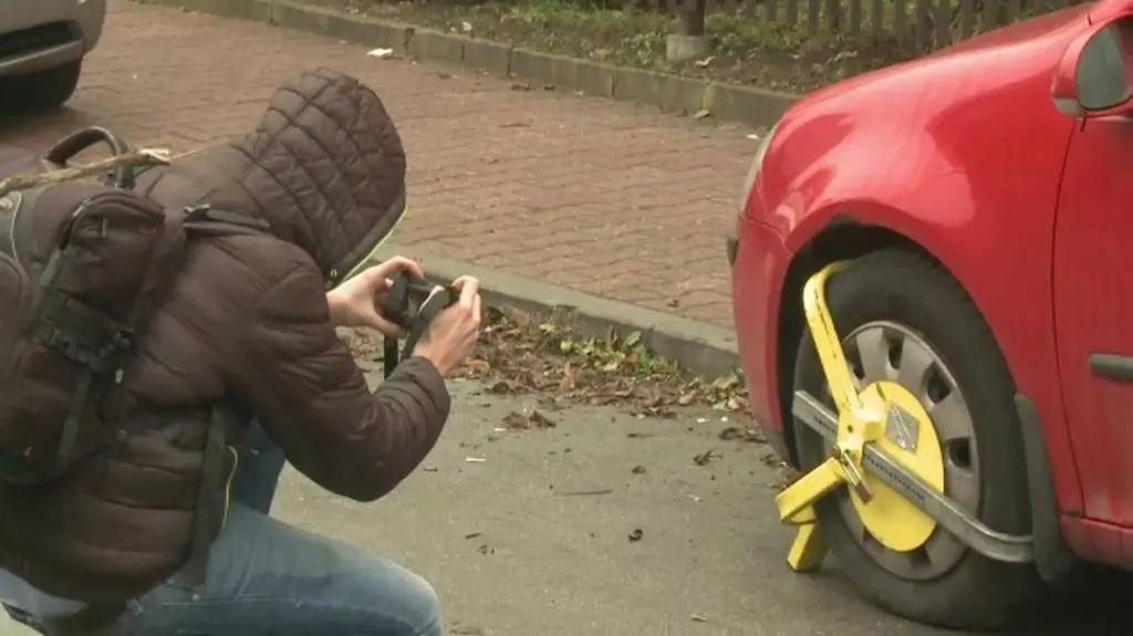 Według sąsiada samochód należy do prezydenta i od miesiąca już ma założoną blokadę