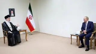 Ali Khamenei, przywódca Iranu, i prezydent Rosji Władimir Putin 
