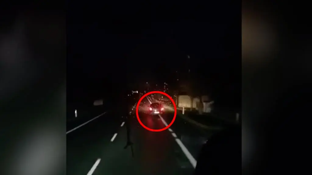 Kierowca wjeżdżał na pobocze 