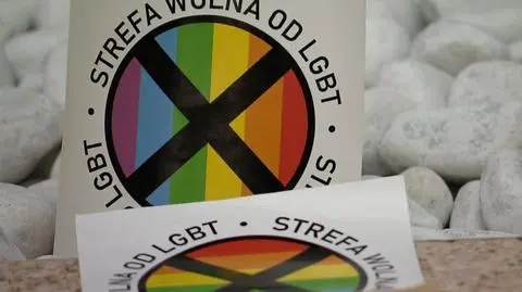 Gazeta z homofobiczną nalepką. Nie wszyscy ją sprzedają