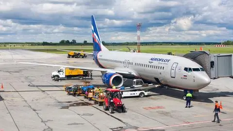 NOVOSIBIRSK-Tolmachevo-Aeroflot--ROSJA-shutterstock_1421198702