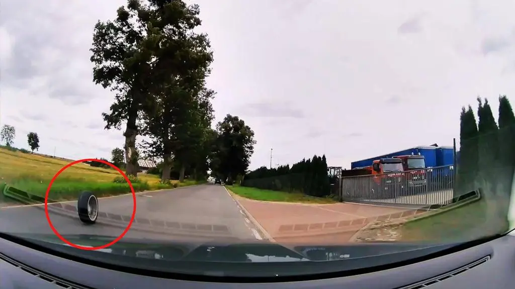 Koło odpadło podczas jazdy