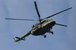 Białoruski śmigłowiec w rejonie Białowieży
