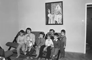 Rodzinne zdjęcie Wałęsów z 1980 roku.