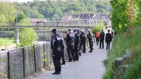 Policjanci nad Nysą Kłodzką