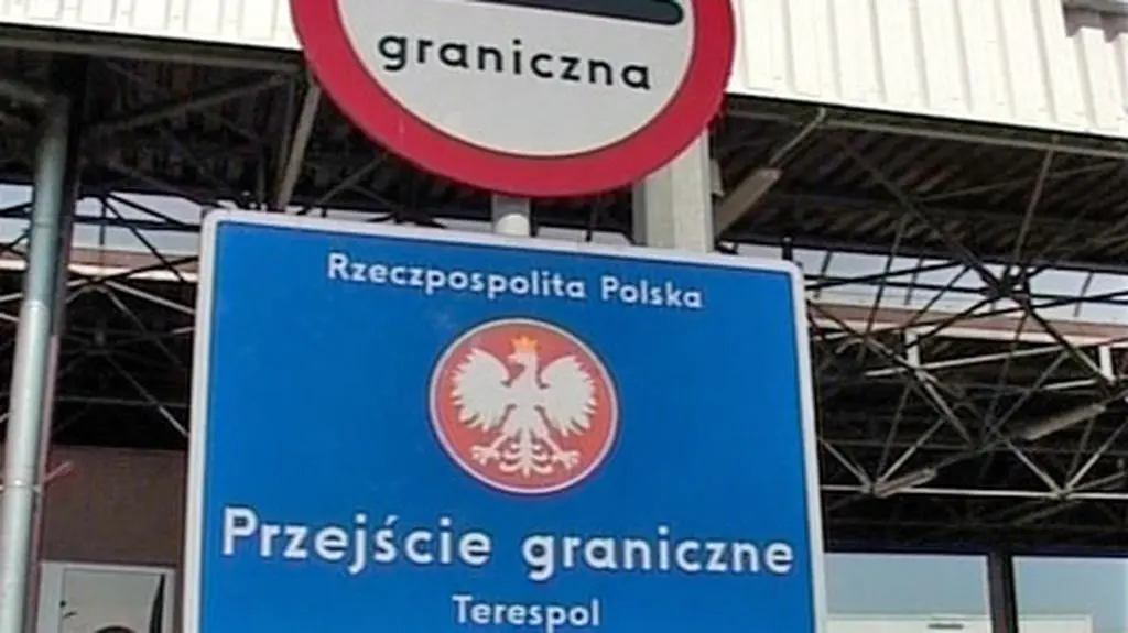 Setki uchodźców na granicy z Polską. "Albo niech nas Polacy wpuszczą, albo niech zamykają granicę"