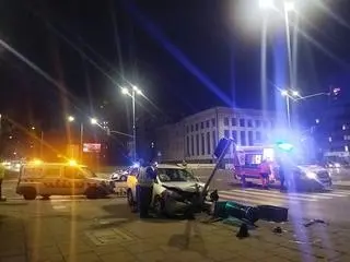 Zderzyły się dwa samochody osobowe