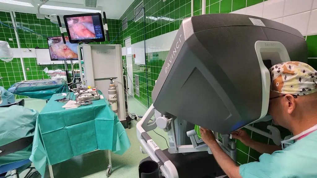 Krakowski da Vinci przeprowadził tysiąc operacji