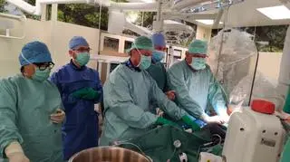 Pierwsza wspólna operacja dr. hab. Michała Zembali i dr. Grzegorza Religi