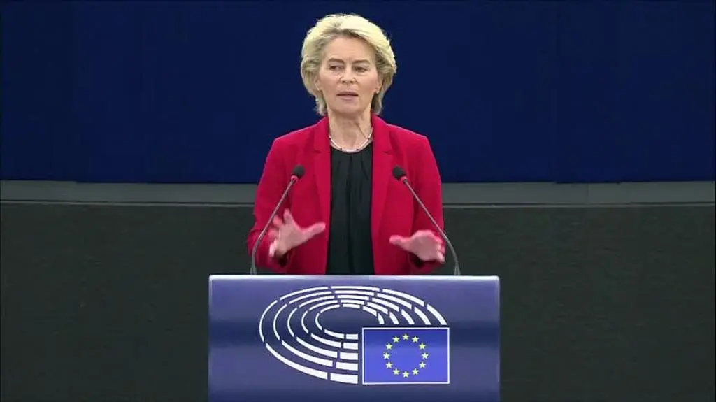 Von der Leyen: TK przykłada siekierę do korzeni jedności UE